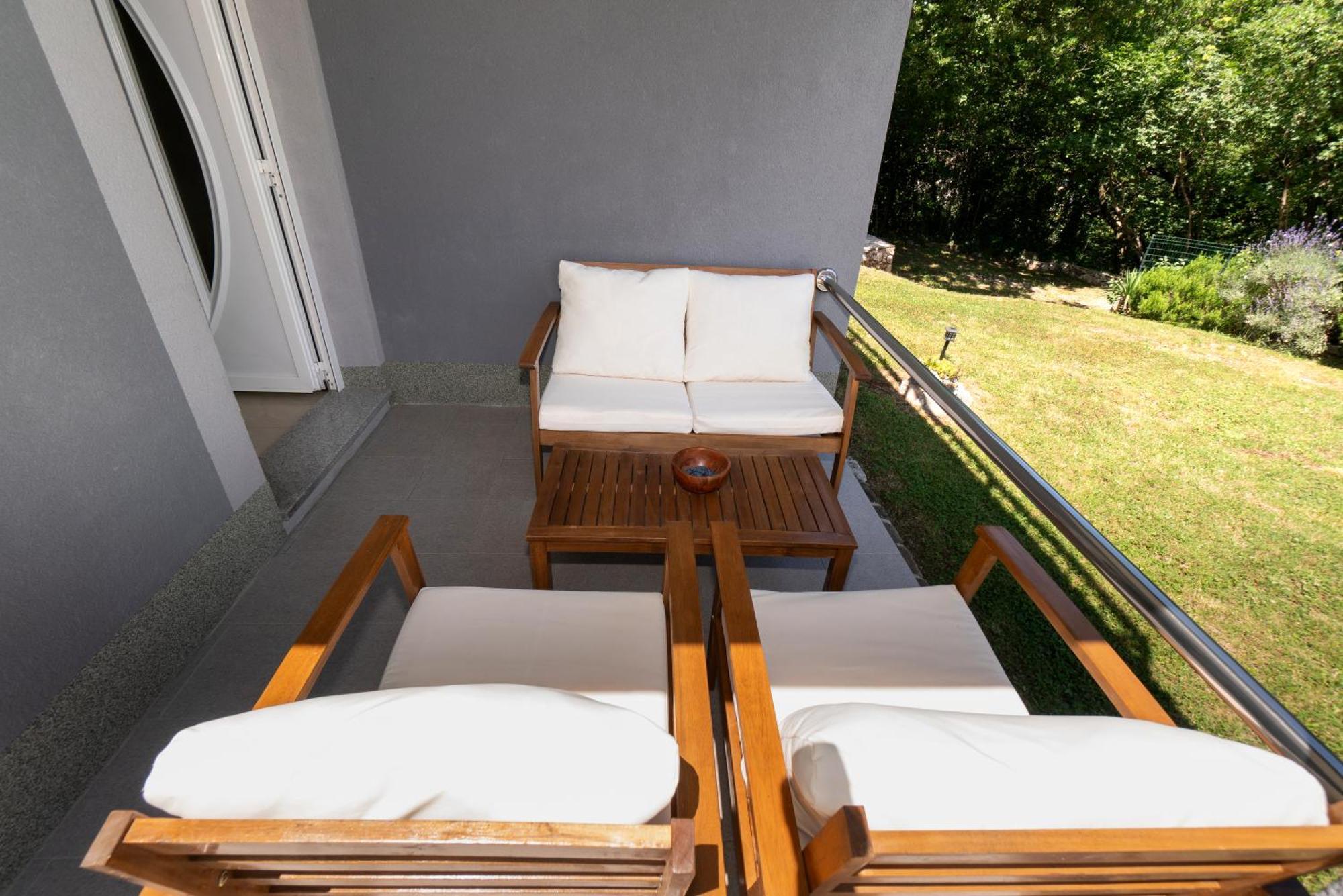 Apartments Srdanovic Omiš Zewnętrze zdjęcie