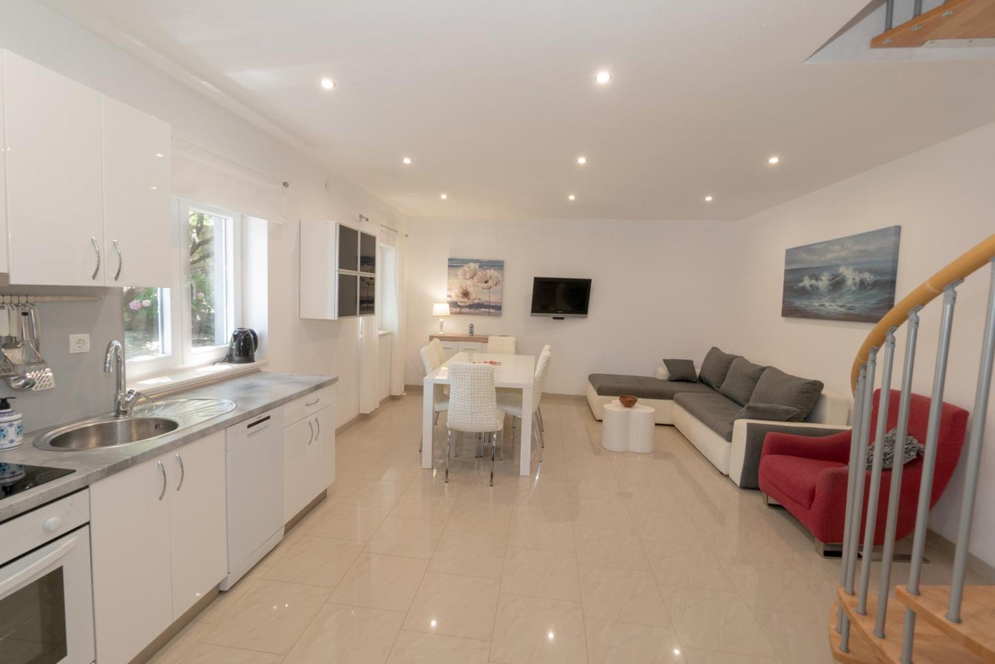 Apartments Srdanovic Omiš Zewnętrze zdjęcie