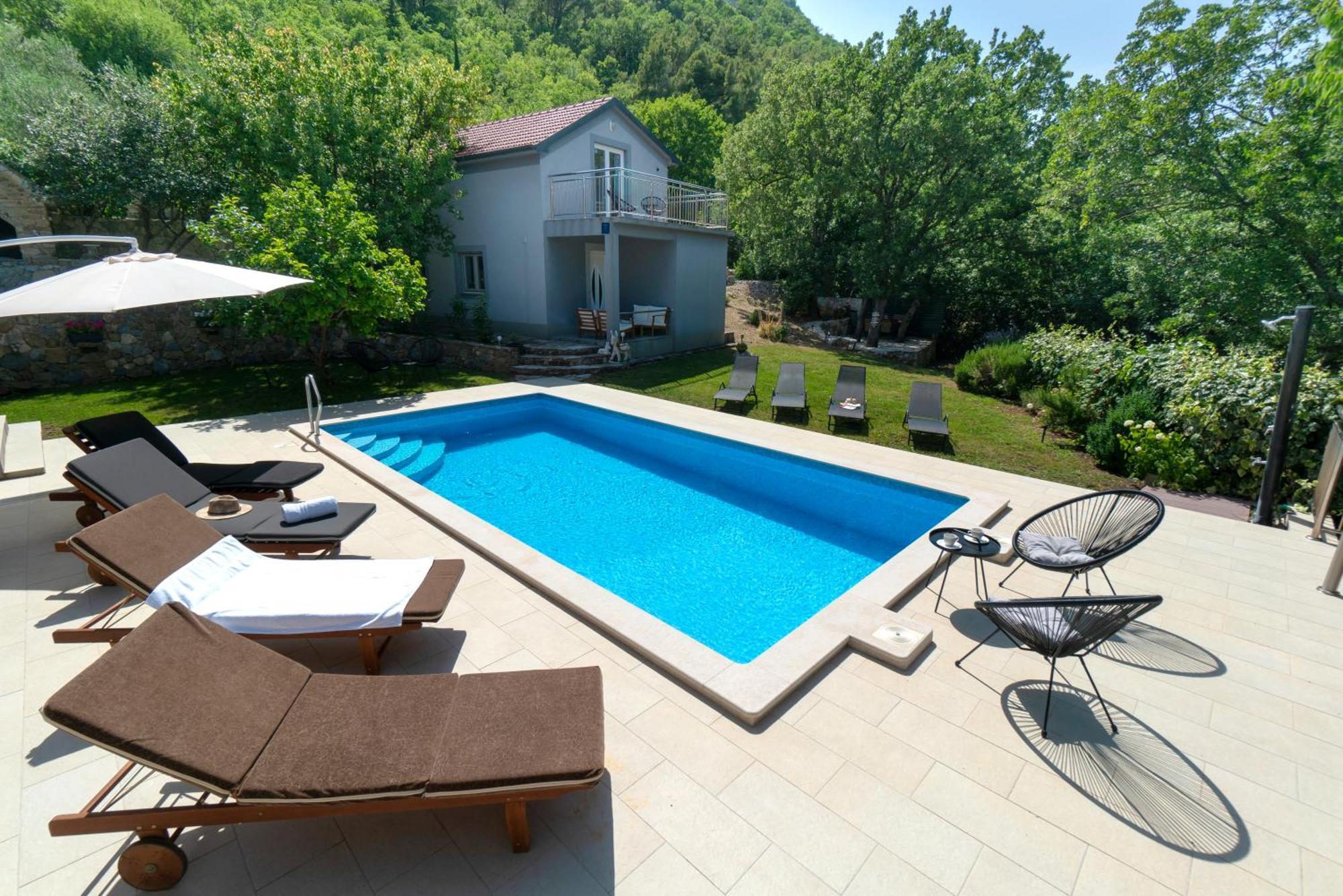 Apartments Srdanovic Omiš Zewnętrze zdjęcie
